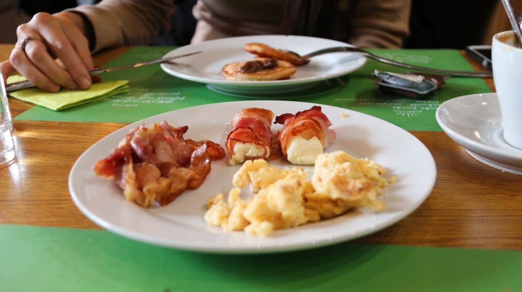 Frühstück im Widos in Bürs